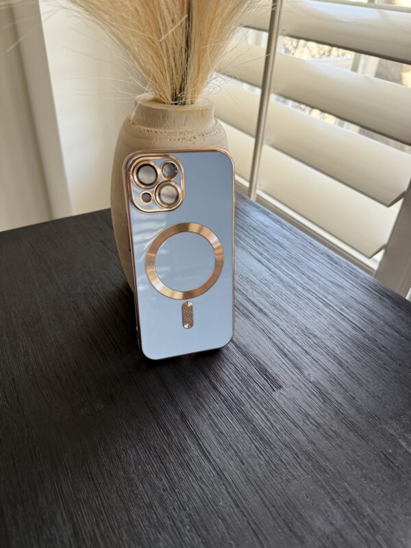 Gold Plated Magnetic iPhone Case iPhone 15 iPhone 16 Pro Max - Image 4